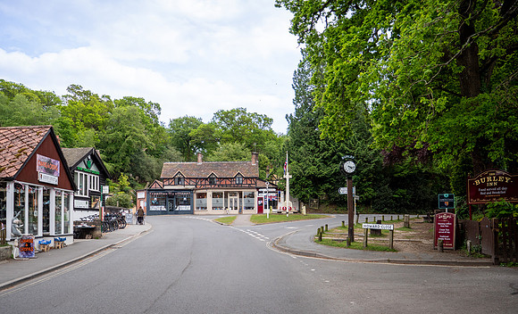 P1366299