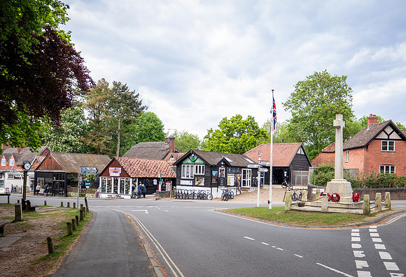 P1366290